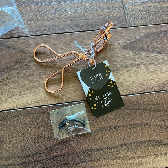 Babe Lash Pro Lash Lifter - Picture 1 of 2